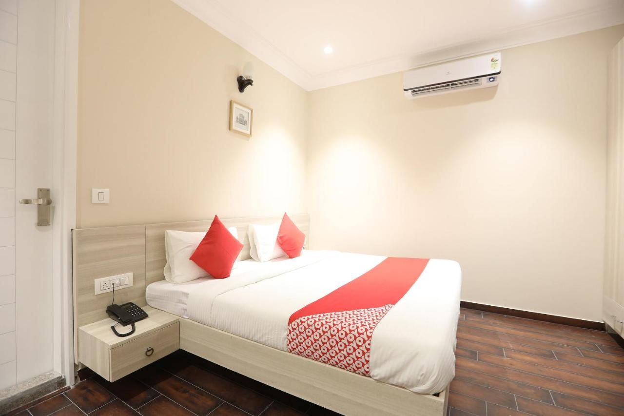 Hotel Oyo 43009 The Palm Green Indraprastha Exterior foto