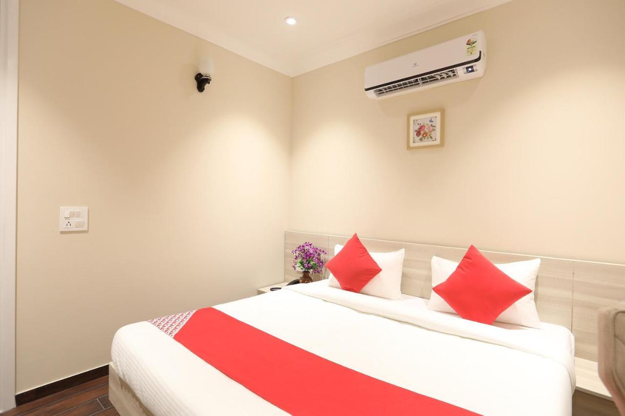 Hotel Oyo 43009 The Palm Green Indraprastha Exterior foto